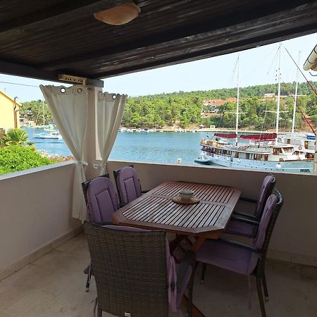 Two-Bedroom Apartment With Sea View,Big Terrase And Garden Stari Grad  Luaran gambar