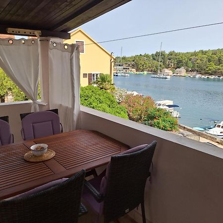 Two-Bedroom Apartment With Sea View,Big Terrase And Garden Stari Grad  Luaran gambar