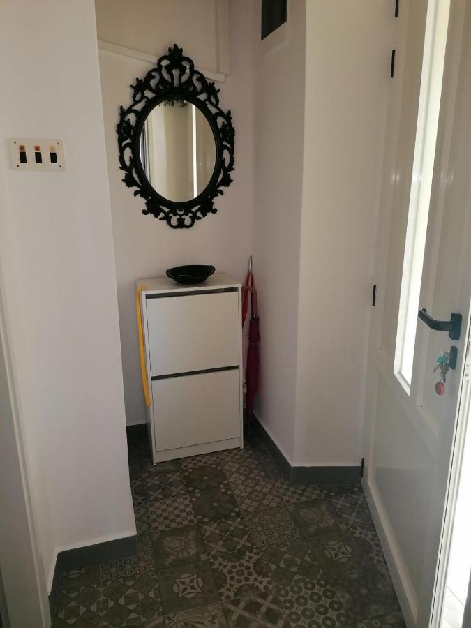 Two-Bedroom Apartment With Sea View,Big Terrase And Garden Stari Grad  Luaran gambar