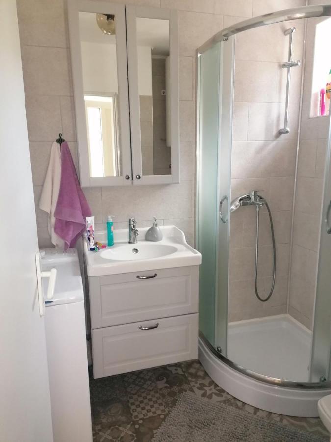 Two-Bedroom Apartment With Sea View,Big Terrase And Garden Stari Grad  Luaran gambar